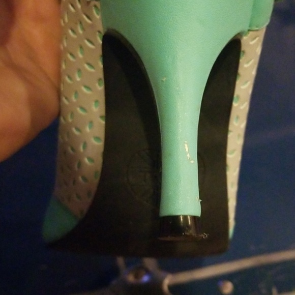 ❇️4for$30❇️ Cute high heels - Picture 2 of 6